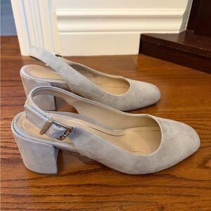 Vionic Light Gray Slingback Heels